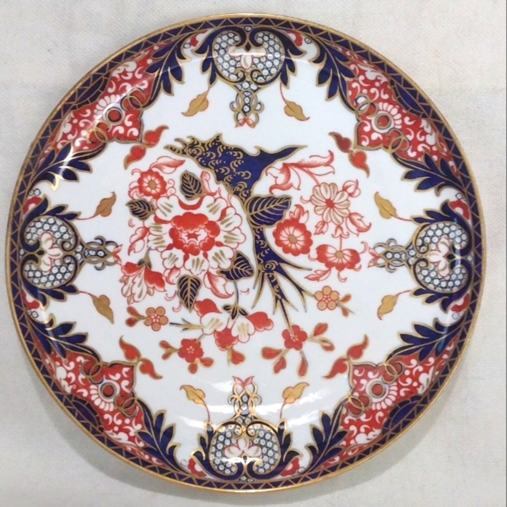Royal Crown Derby Imari Style 9" Serving Dish Cake Plate